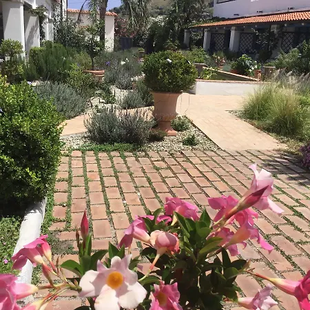 Villaggio Imbesi 3*
