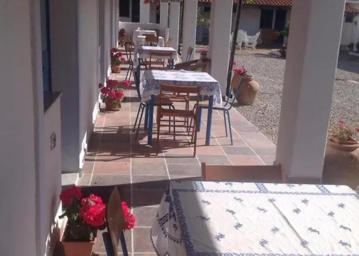 בית הארחה Villaggio Imbesi וילה סן ג'ובאני